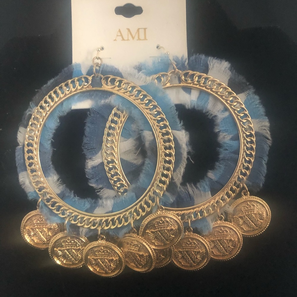 DANGLE EARRINGS